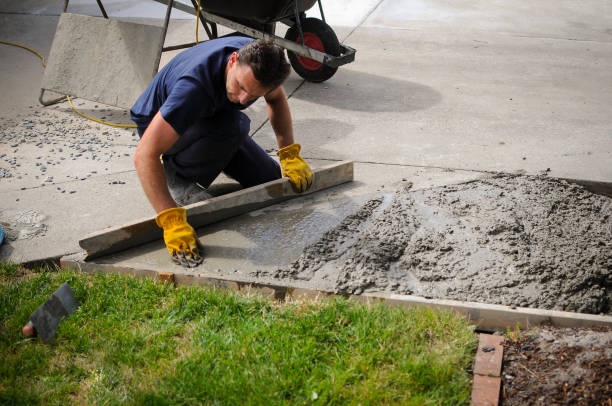 Best Driveway Border and Edging in Desert Edge, CA